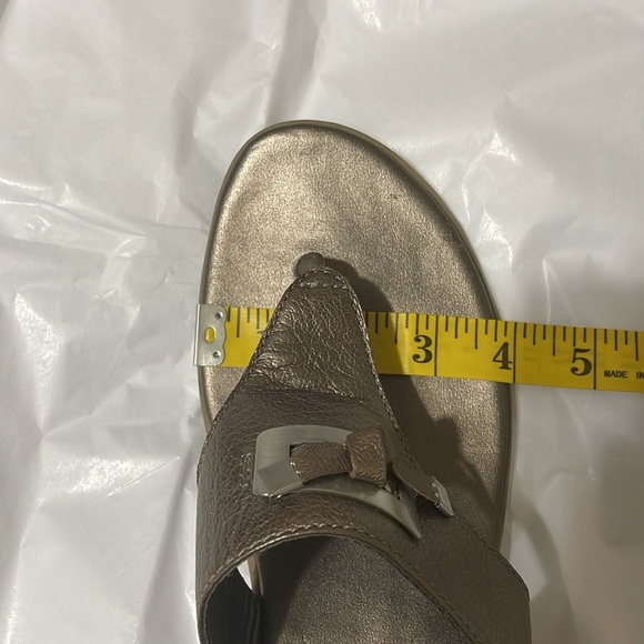 Clark Collection Gold Sandals - Picture 7 of 7